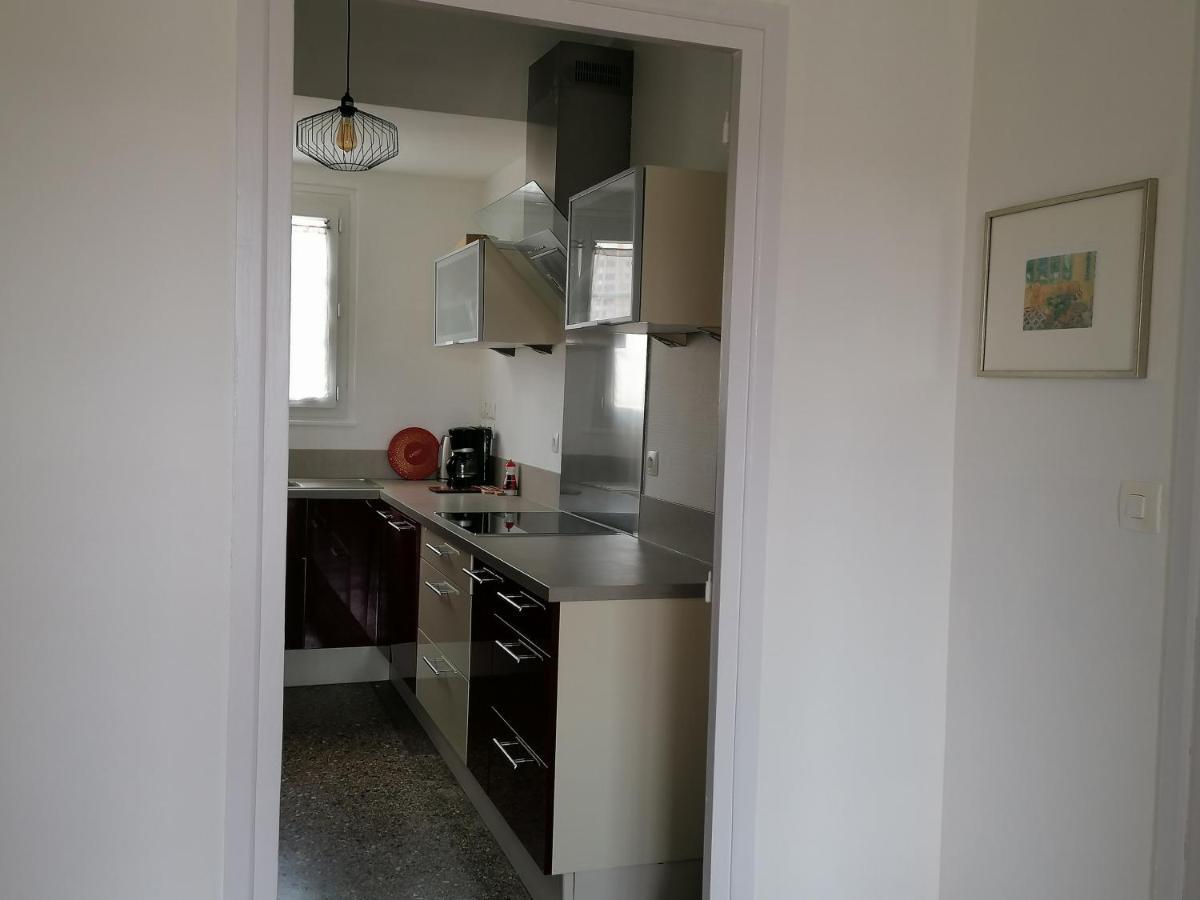 Appartement 85 m2 centre-ville entièrement rénové Le Creusot Esterno foto